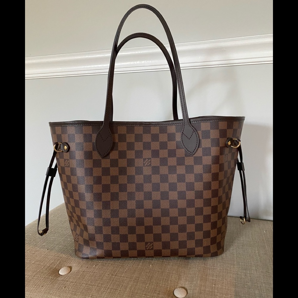 Louis Vuitton never full MM- LIKE NEW